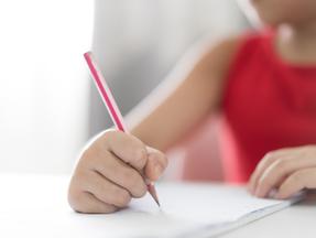 Menina de 9 anos escreveu carta denunciando abusos do padrasto para a mãe